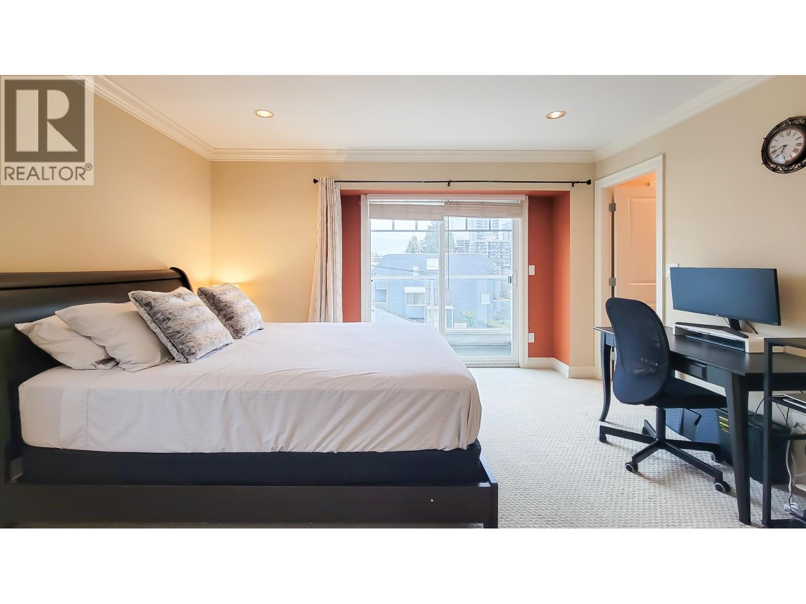 203 E 18th Street, North Vancouver, British Columbia  V7L 2X7 - Photo 13 - R3089810