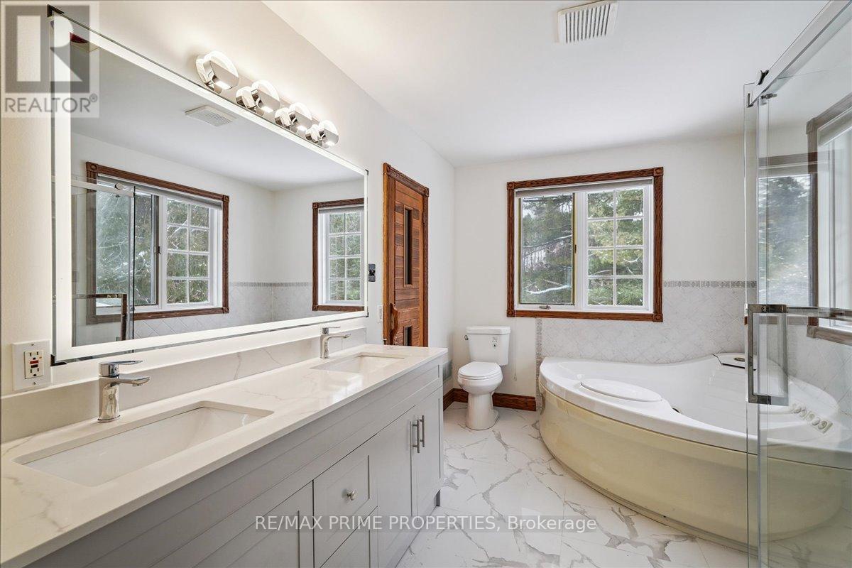 3016 Cole Road, East Gwillimbury, Ontario  L0G 1R0 - Photo 12 - N12788562