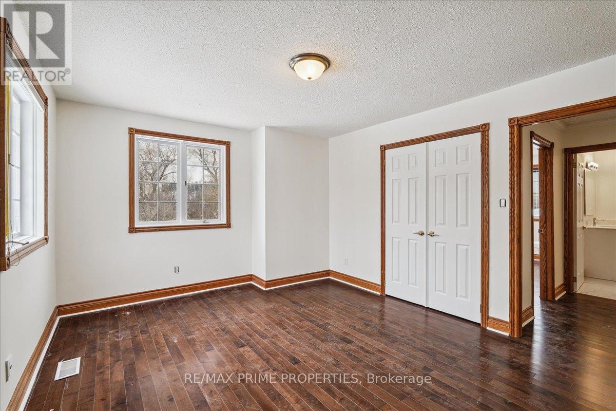 3016 Cole Road, East Gwillimbury, Ontario  L0G 1R0 - Photo 15 - N12788562