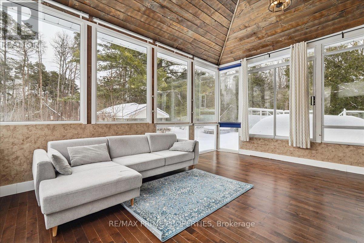 3016 Cole Road, East Gwillimbury, Ontario  L0G 1R0 - Photo 9 - N12788562