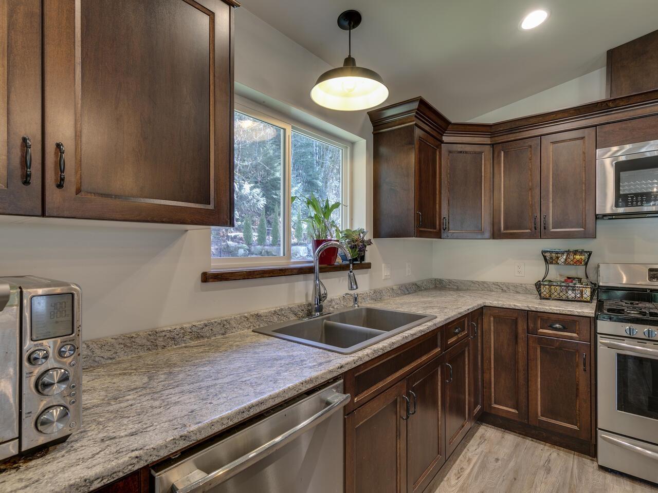 36478 Cascade Ridge Drive, Mission, British Columbia  V2V 7G9 - Photo 21 - R3089886