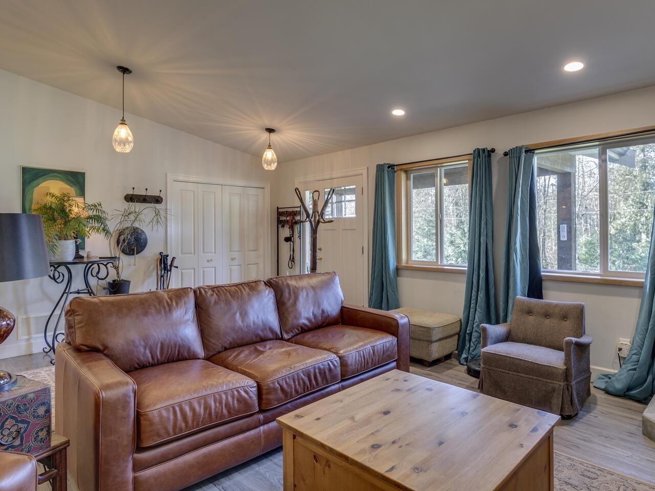 36478 Cascade Ridge Drive, Mission, British Columbia  V2V 7G9 - Photo 13 - R3089886