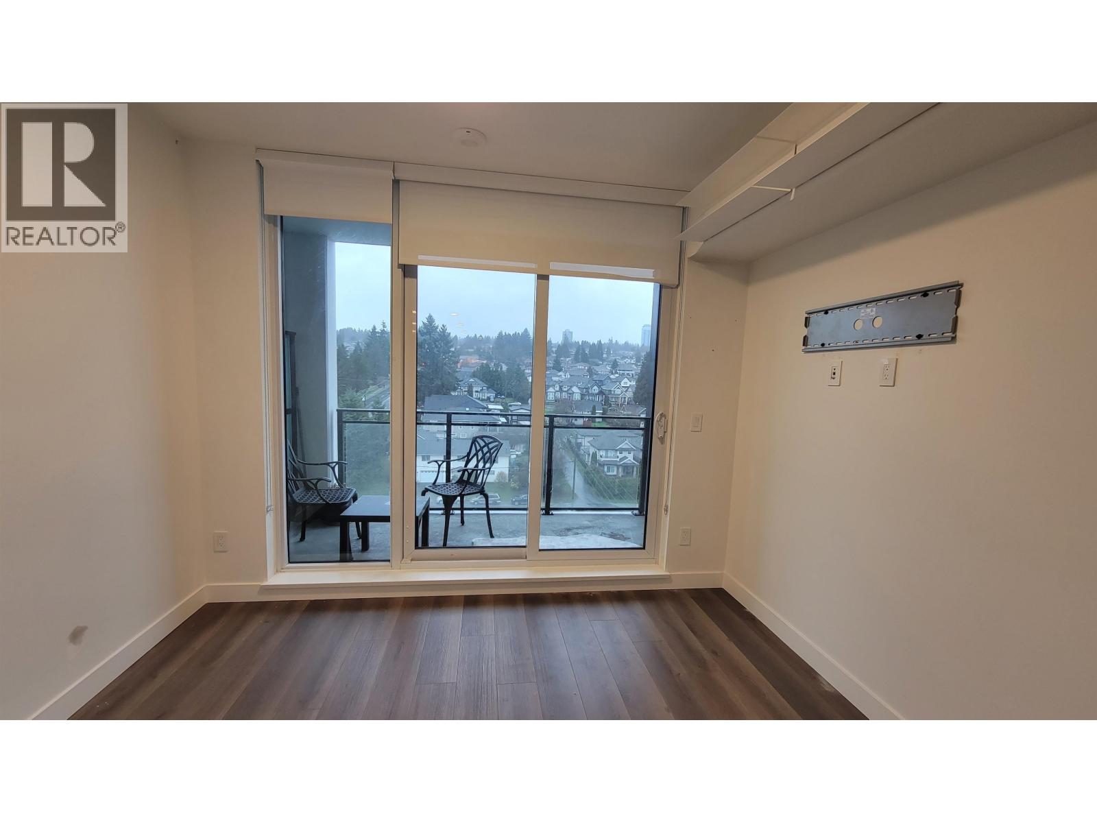 1008 901 Lougheed Highway, Coquitlam, British Columbia  V3K 3T3 - Photo 3 - R3087631