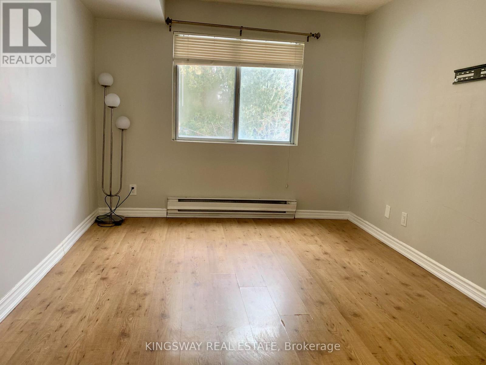 922 - 95 Trailwood Drive, Mississauga, Ontario  L4Z 3L2 - Photo 8 - W12788540