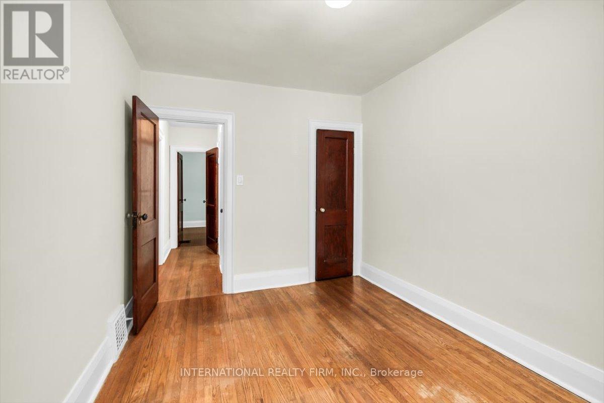 41 Branstone Road, Toronto, Ontario  M6E 4E3 - Photo 15 - W12788576