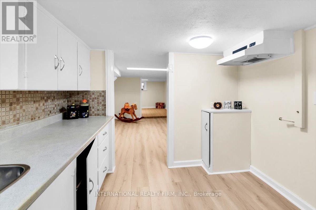 41 Branstone Road, Toronto, Ontario  M6E 4E3 - Photo 21 - W12788576