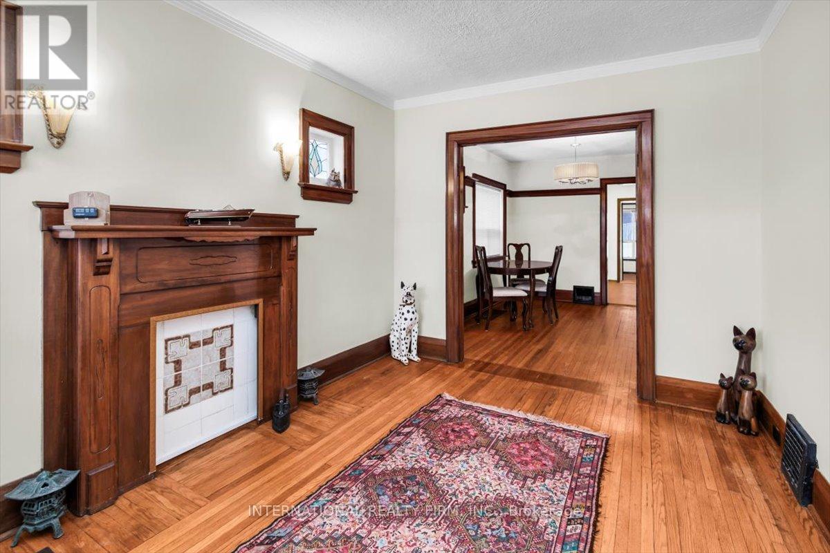 41 Branstone Road, Toronto, Ontario  M6E 4E3 - Photo 5 - W12788576