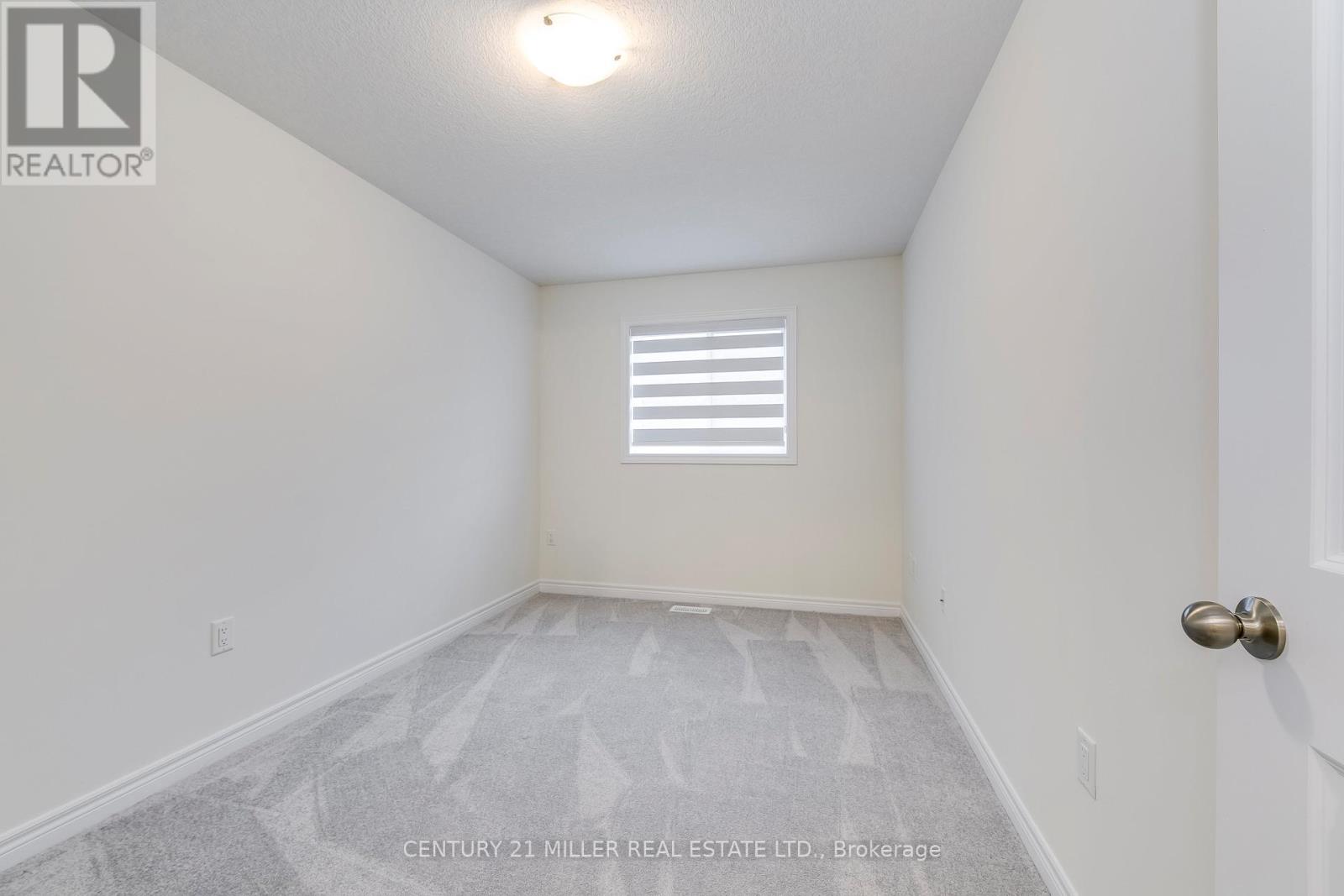 33 Beasley Grove, Hamilton, Ontario  L9K 0J9 - Photo 30 - X12788556