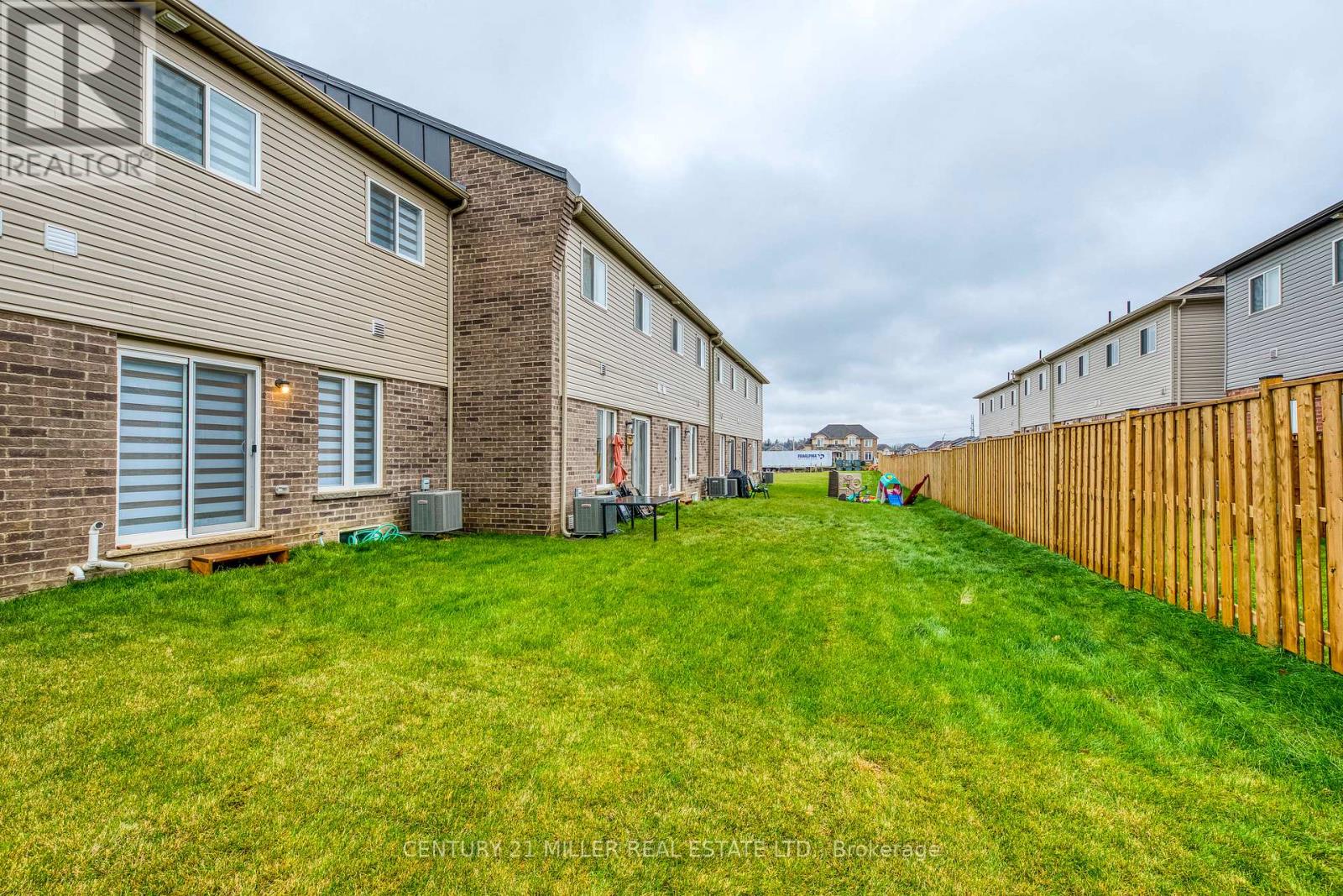 33 Beasley Grove, Hamilton, Ontario  L9K 0J9 - Photo 37 - X12788556