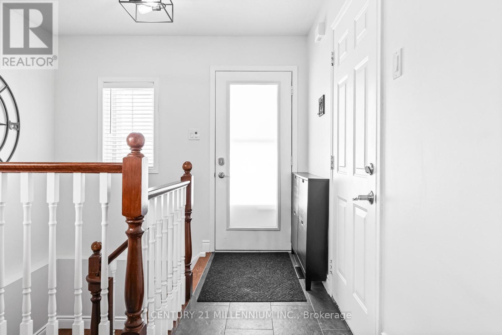 82 Orchid Crescent, Kitchener, Ontario  N2E 3N4 - Photo 4 - X12788568