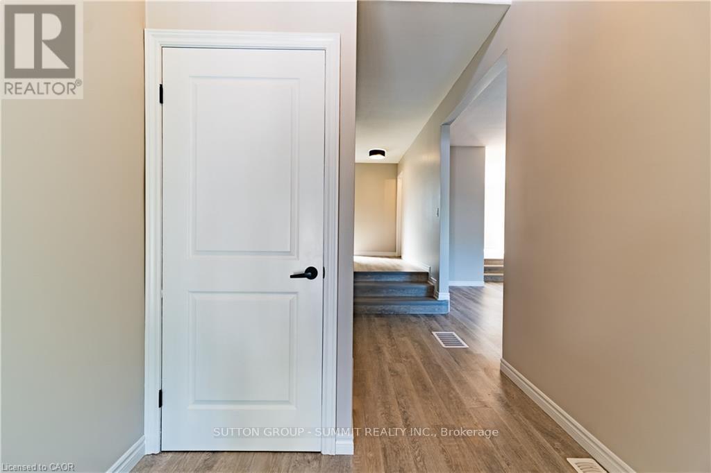 100 North Park Street, Brantford, Ontario  N3R 4K1 - Photo 6 - X12788570