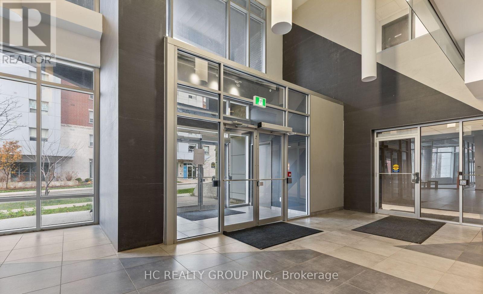 1602 - 158 King Street, Waterloo, Ontario  L6A 1G3 - Photo 2 - X12788572