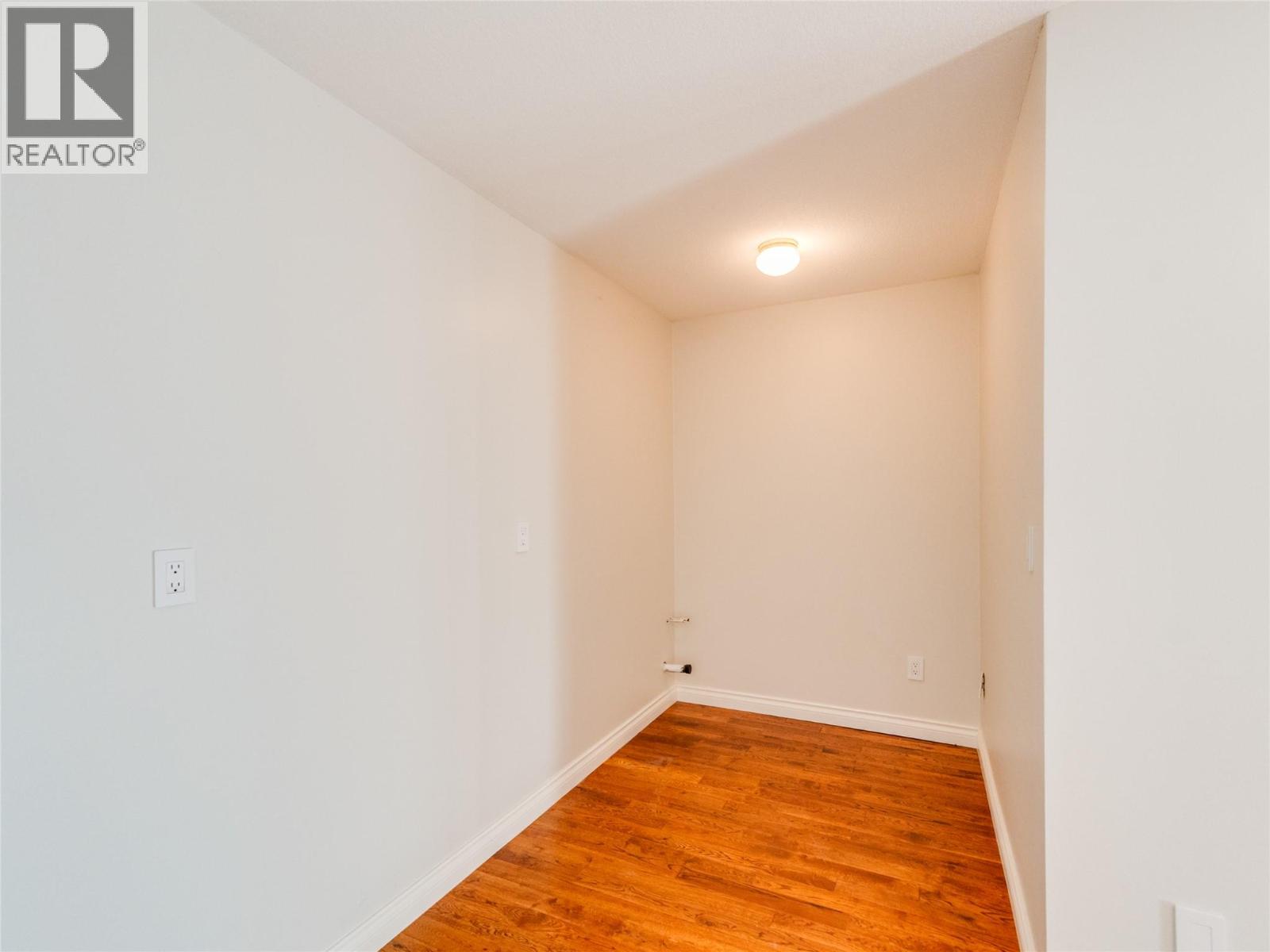 2628 6th Avenue, Castlegar, British Columbia  V1N 2W2 - Photo 32 - 10375853