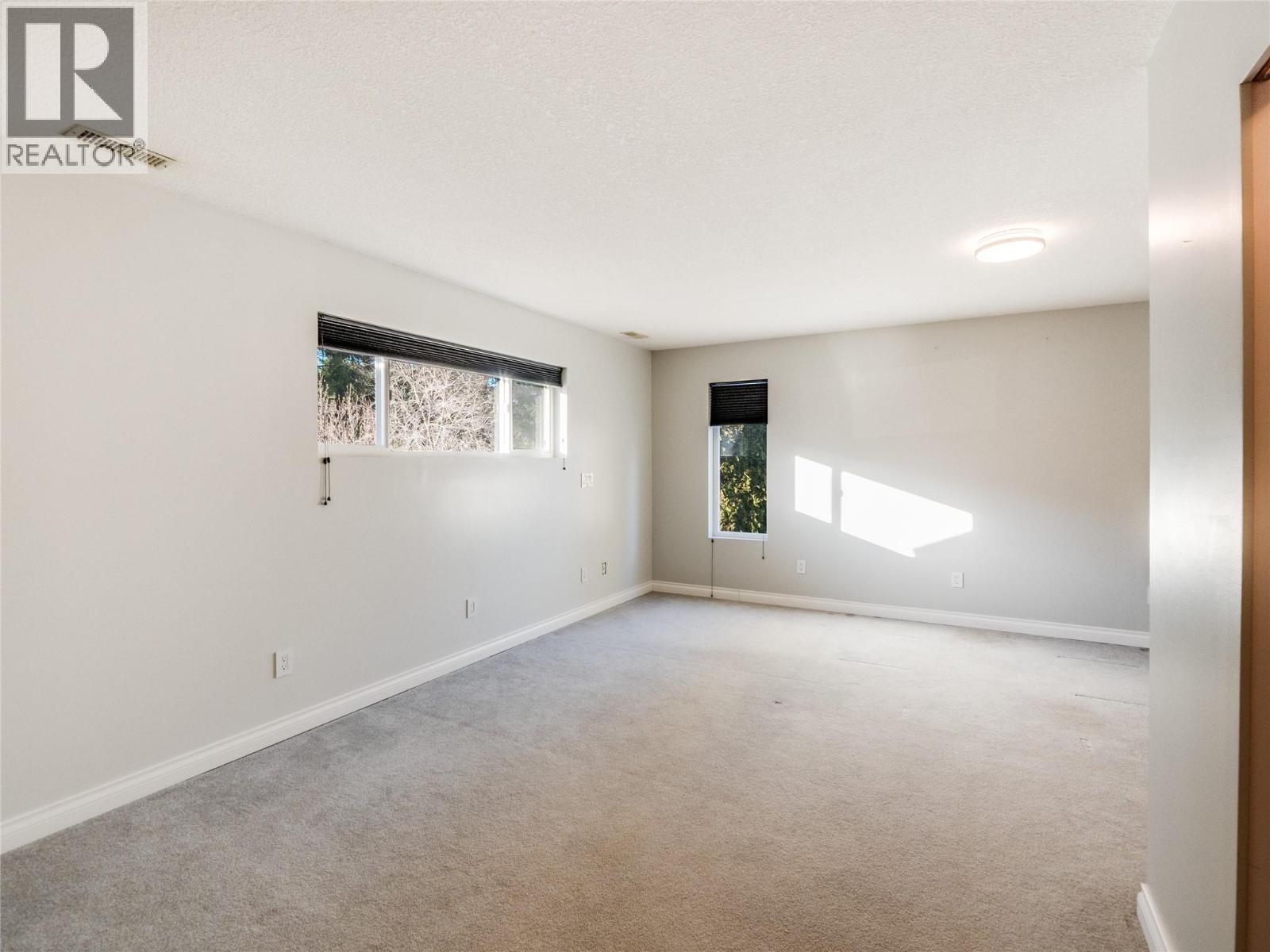 2628 6th Avenue, Castlegar, British Columbia  V1N 2W2 - Photo 40 - 10375853