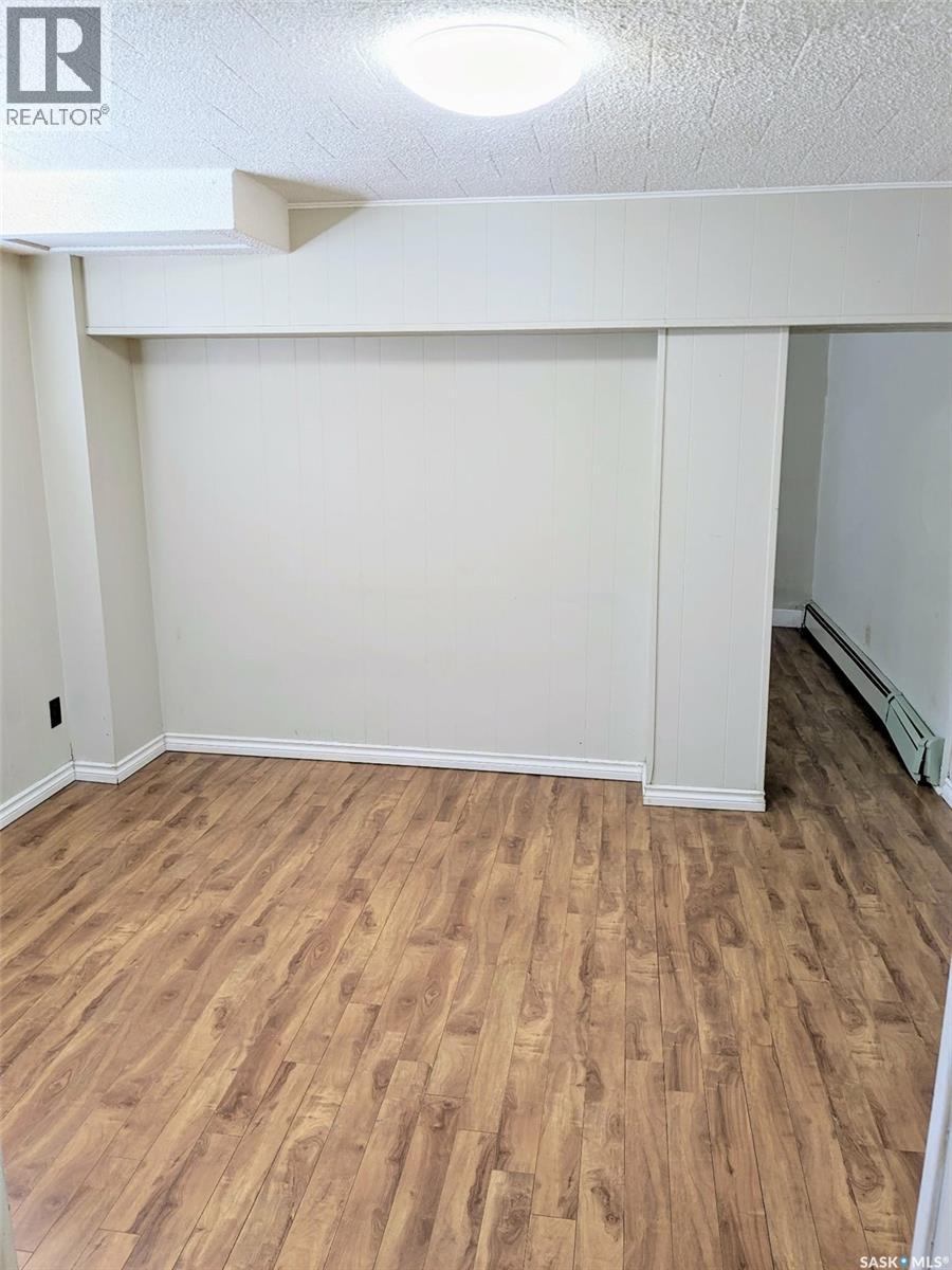 412 Iroquois Street W, Moose Jaw, Saskatchewan  S6H 5B3 - Photo 20 - SK028527