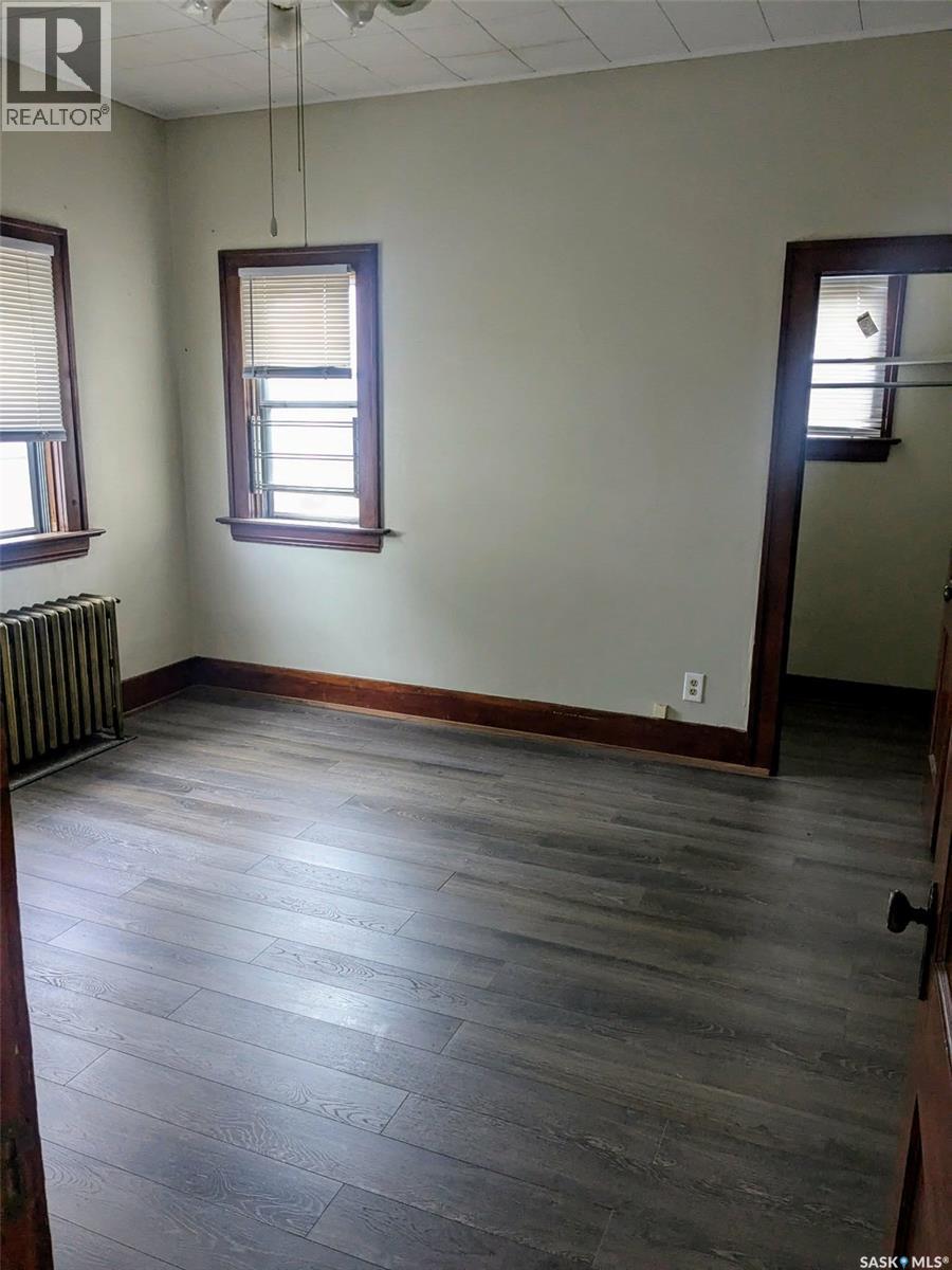 412 Iroquois Street W, Moose Jaw, Saskatchewan  S6H 5B3 - Photo 11 - SK028527