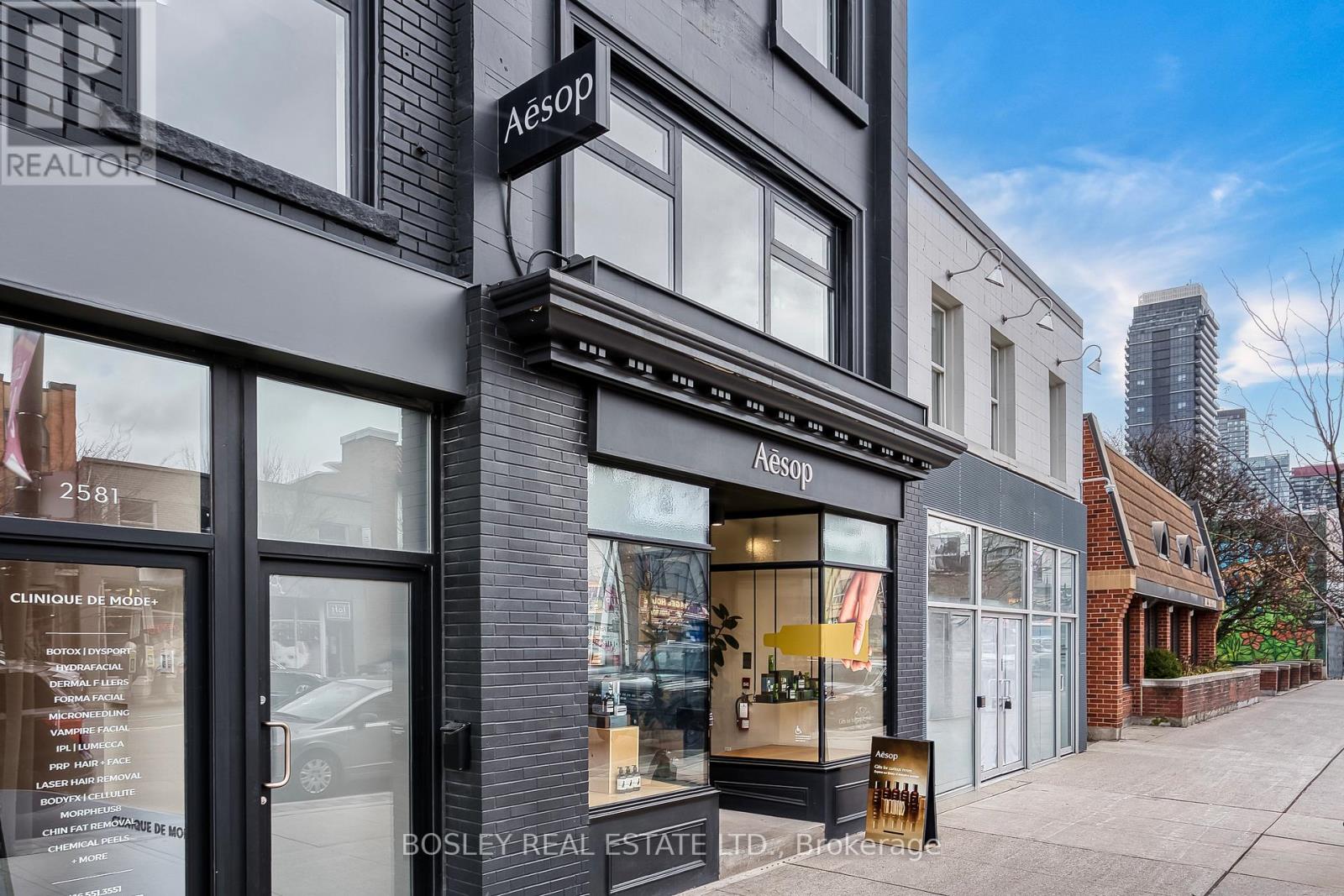 2579 Yonge Street, Toronto, Ontario  M4P 2J1 - Photo 2 - C12586784