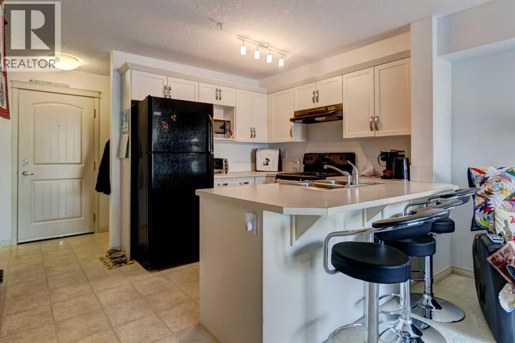 104, 304 Cranberry Park Se, Calgary, Alberta  T3M 1W2 - Photo 10 - A2282231