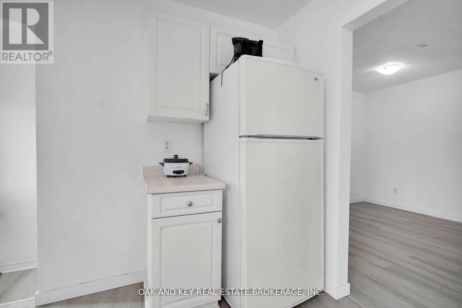 330 Fleming Drive, London East, Ontario  N5V 4Y6 - Photo 12 - X12788612