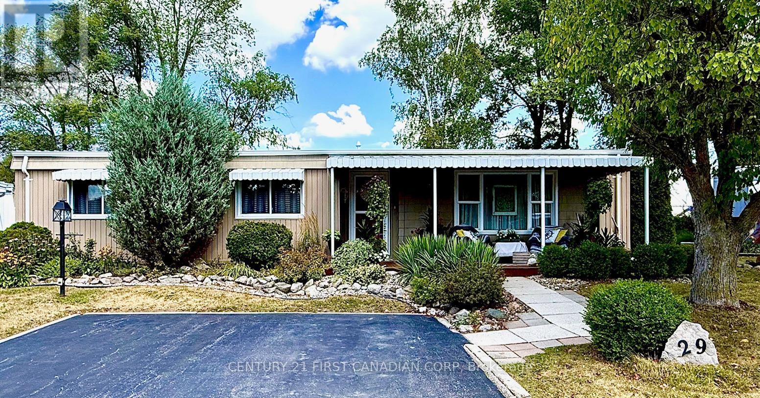 29 MAPLE GROVE COURT, South Huron, Ontario