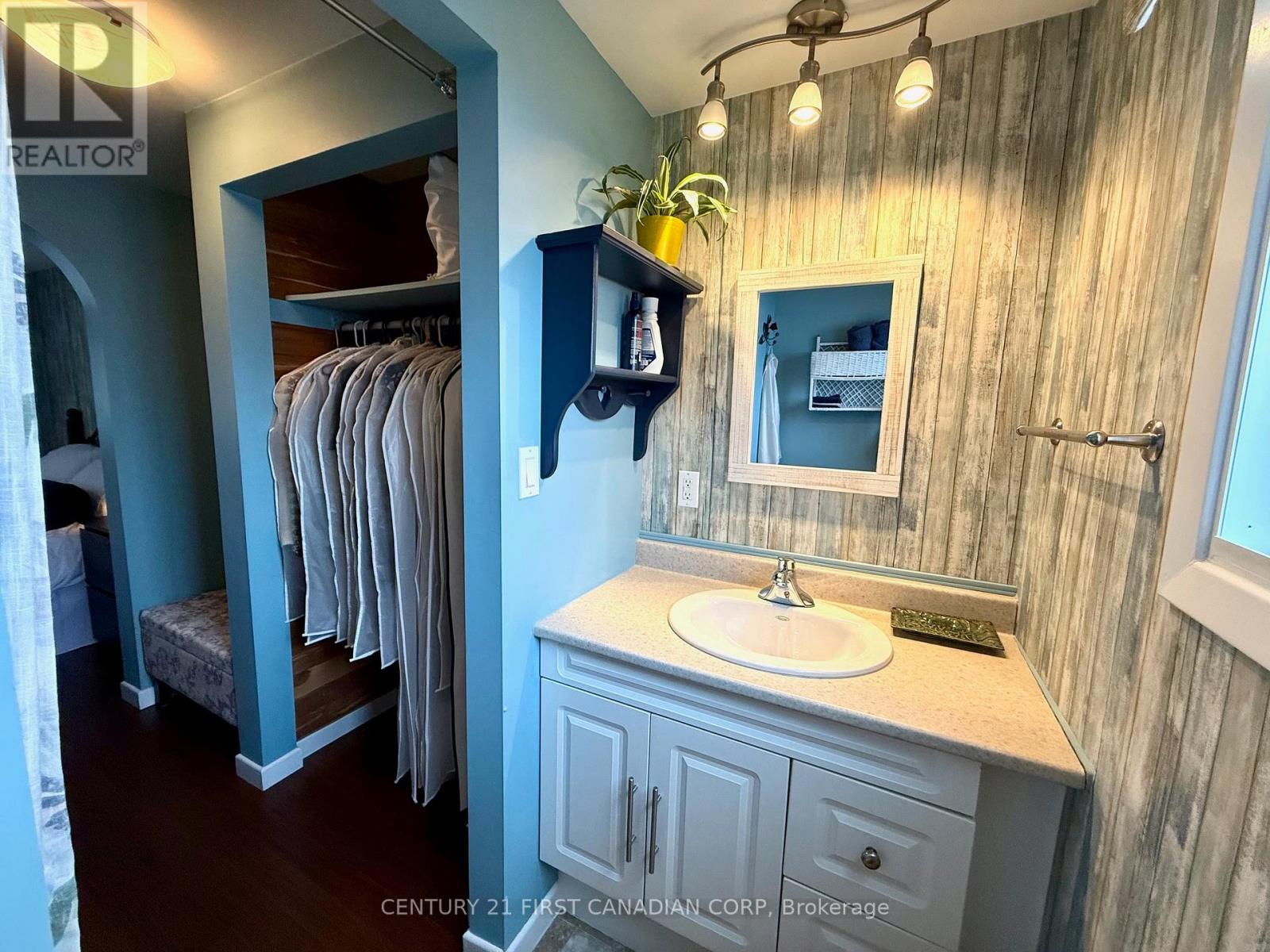 29 Maple Grove Court, South Huron, Ontario  N0M 1T0 - Photo 37 - X12788618