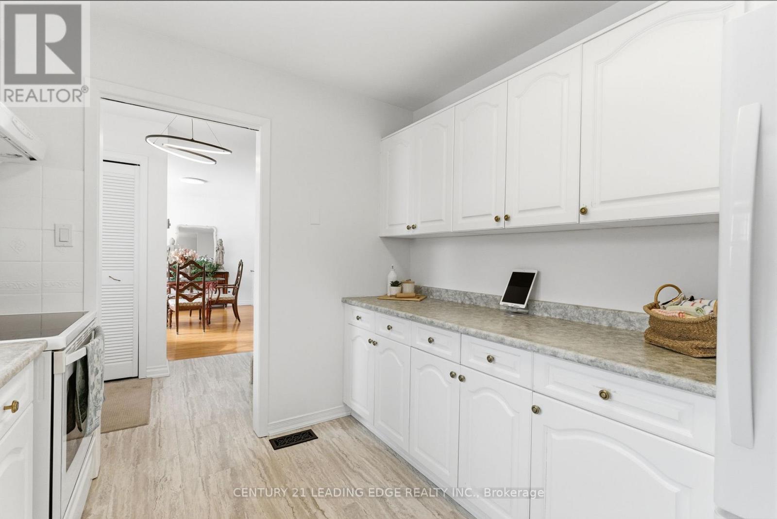 581 Arnhem Drive, Oshawa (O'neill), Ontario  L1G 2J7 - Photo 8 - E12768560