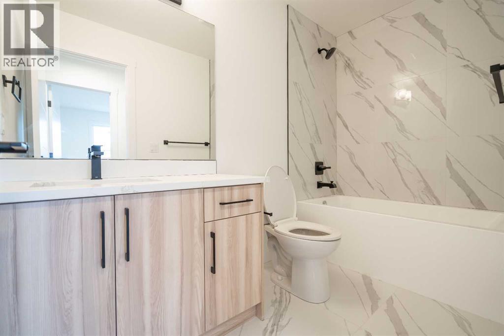 90 Baysprings Terrace Sw, Airdrie, Alberta  T4B 4A8 - Photo 10 - A2284616