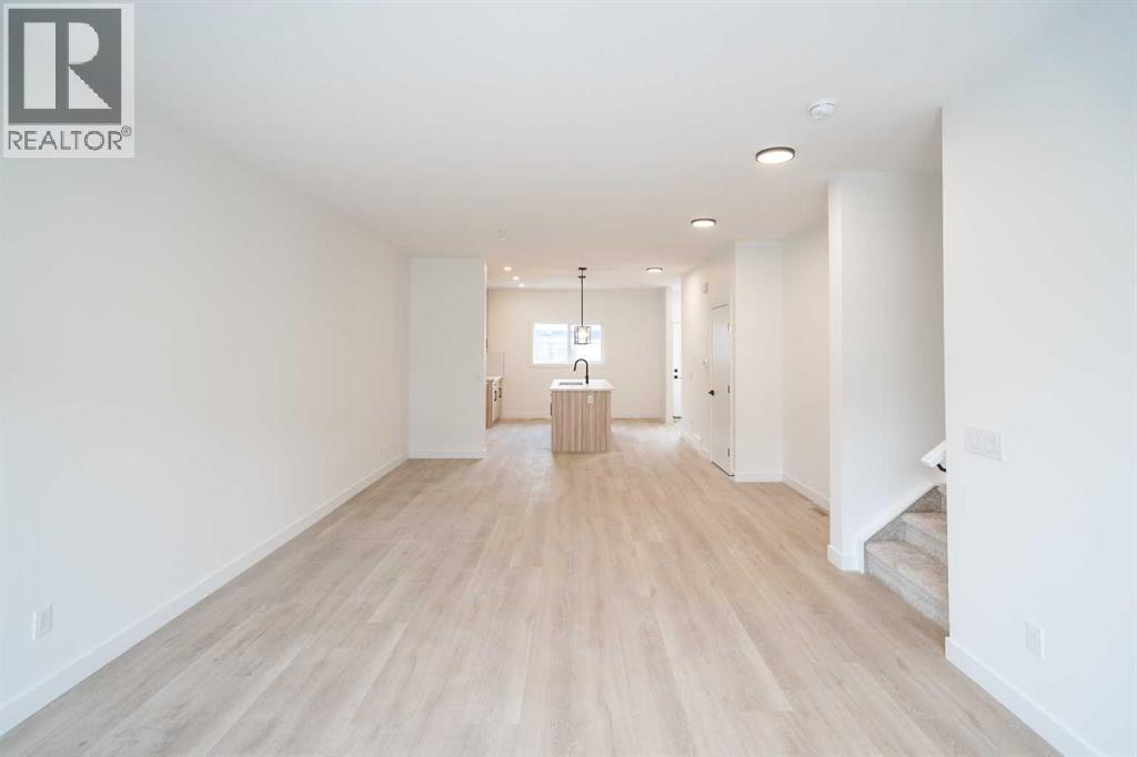 90 Baysprings Terrace Sw, Airdrie, Alberta  T4B 4A8 - Photo 4 - A2284616