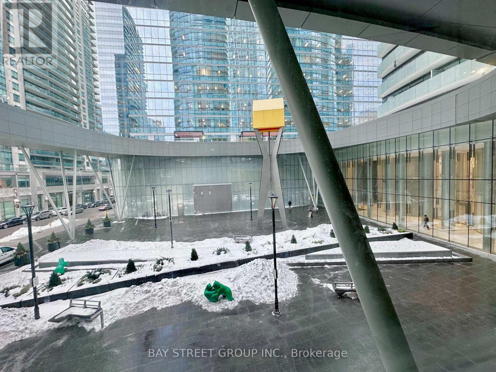 3704 - 12 York Street, Toronto (Waterfront Communities), Ontario  M5J 0A9 - Photo 43 - C12784588