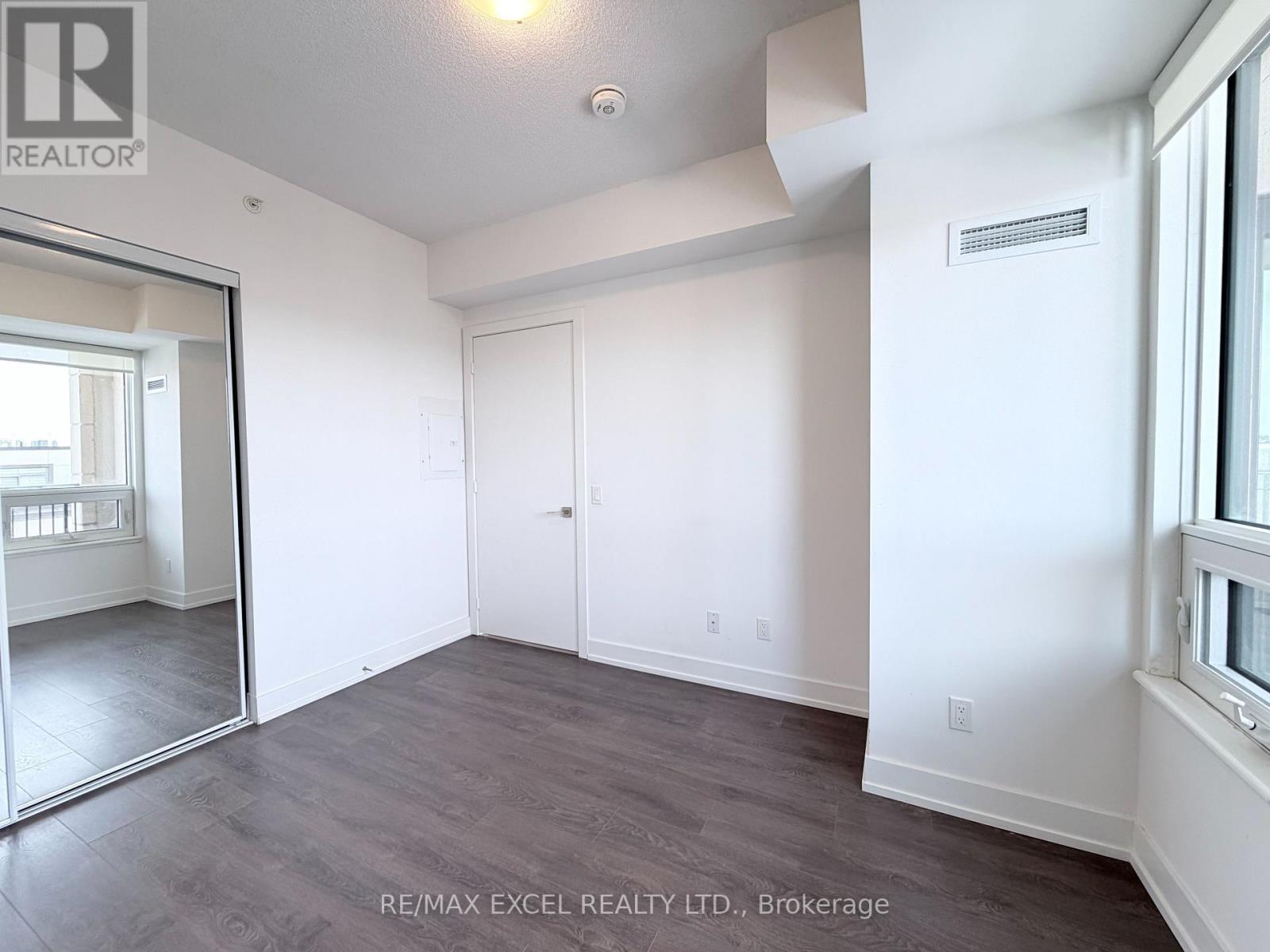 527w - 268 Buchanan Drive, Markham, Ontario  L3R 8G9 - Photo 7 - N12787142