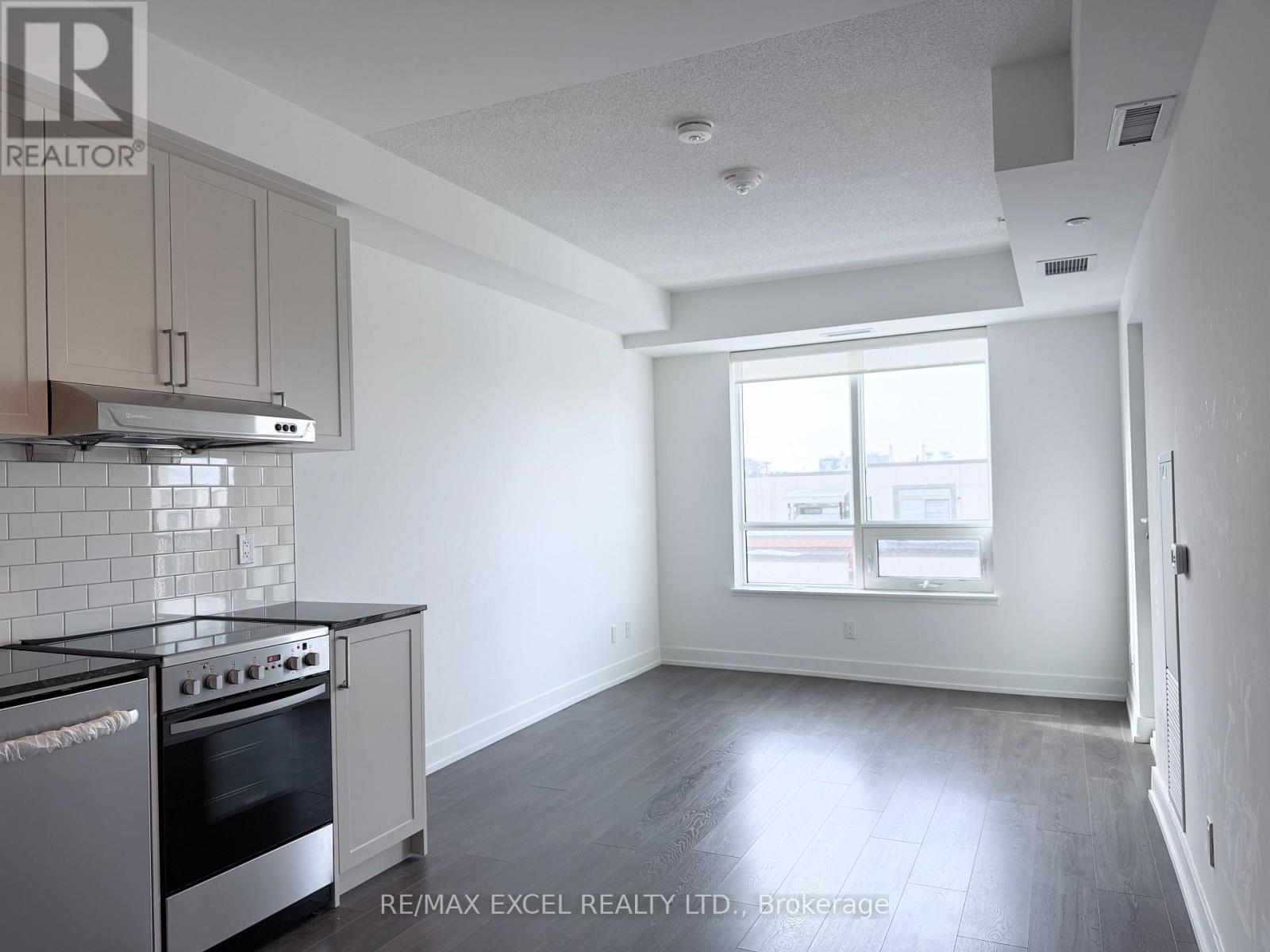 527w - 268 Buchanan Drive, Markham, Ontario  L3R 8G9 - Photo 3 - N12787142