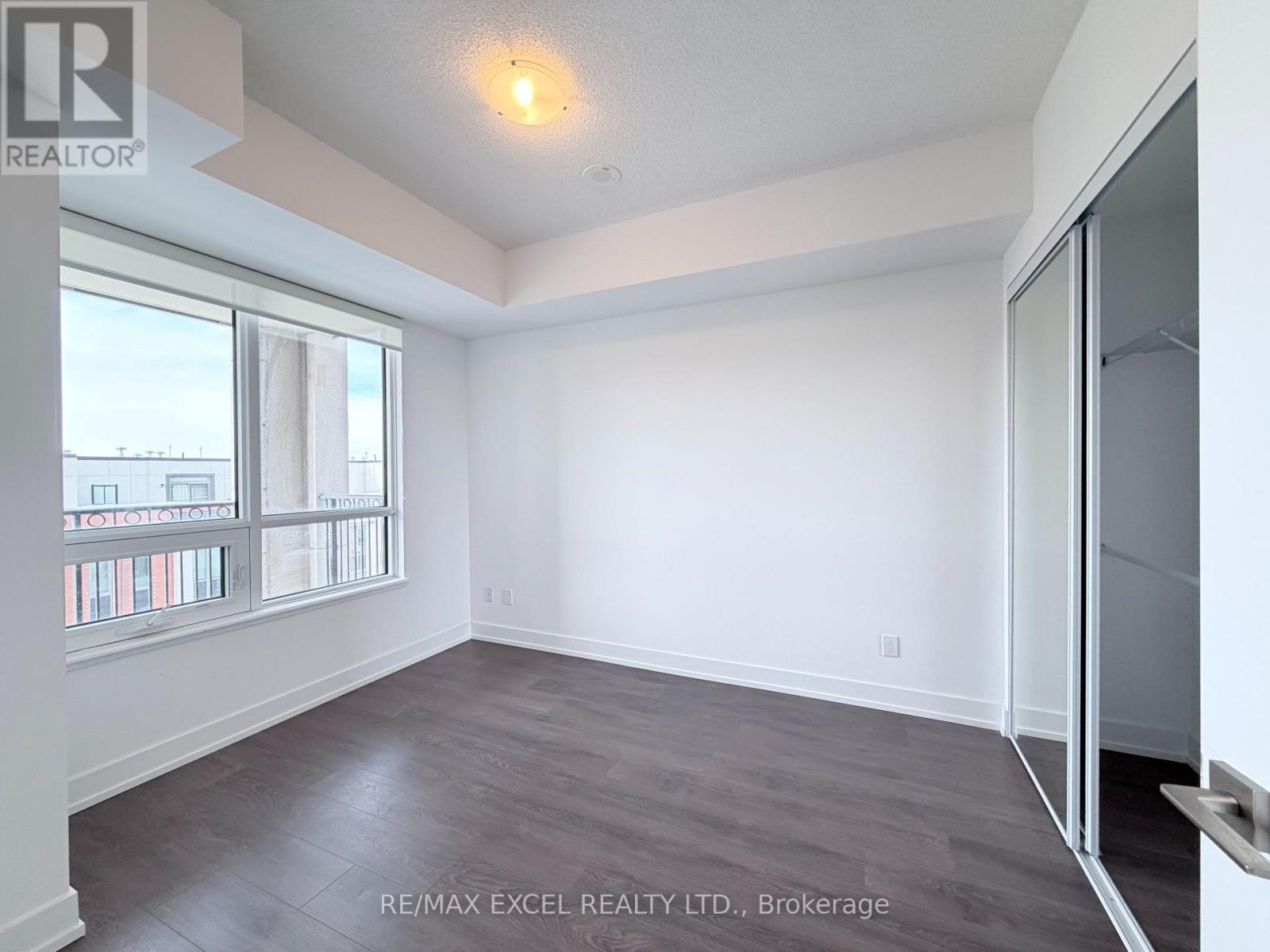 527w - 268 Buchanan Drive, Markham, Ontario  L3R 8G9 - Photo 6 - N12787142