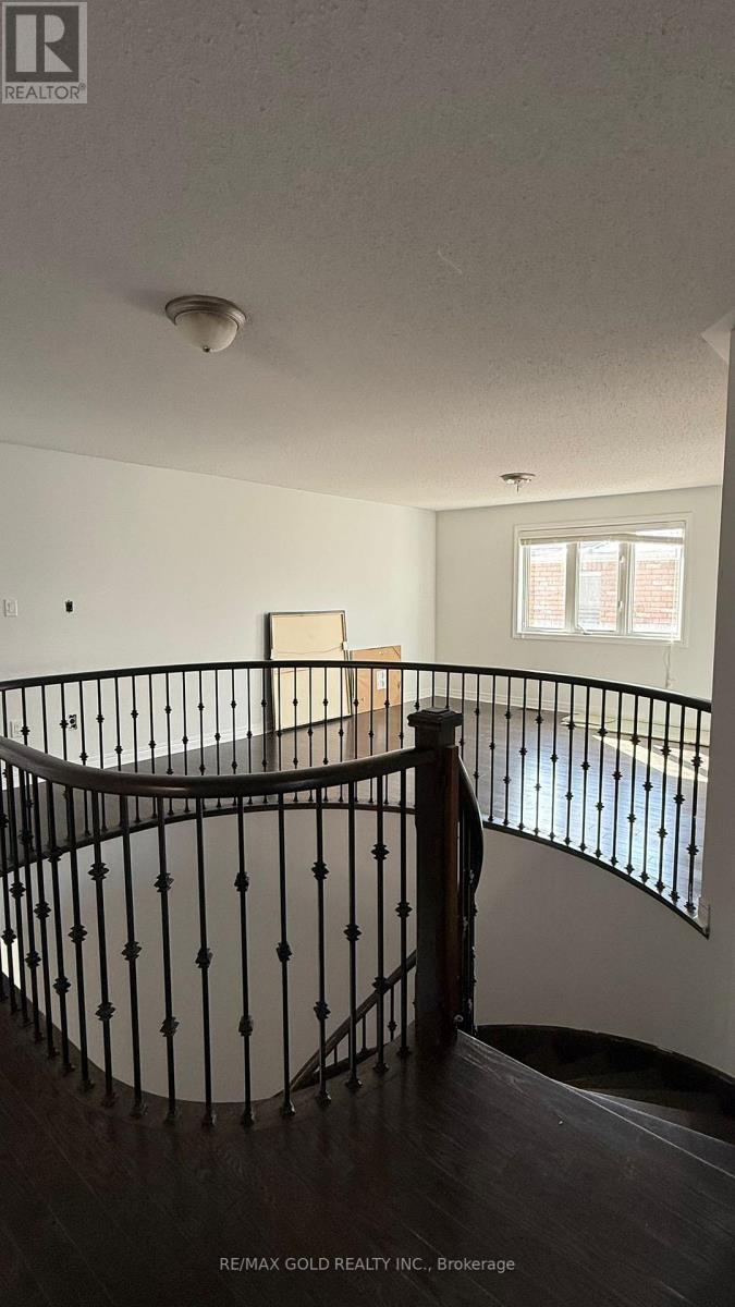 29 Attraction Drive, Brampton, Ontario  L6Y 2Z8 - Photo 18 - W12772192