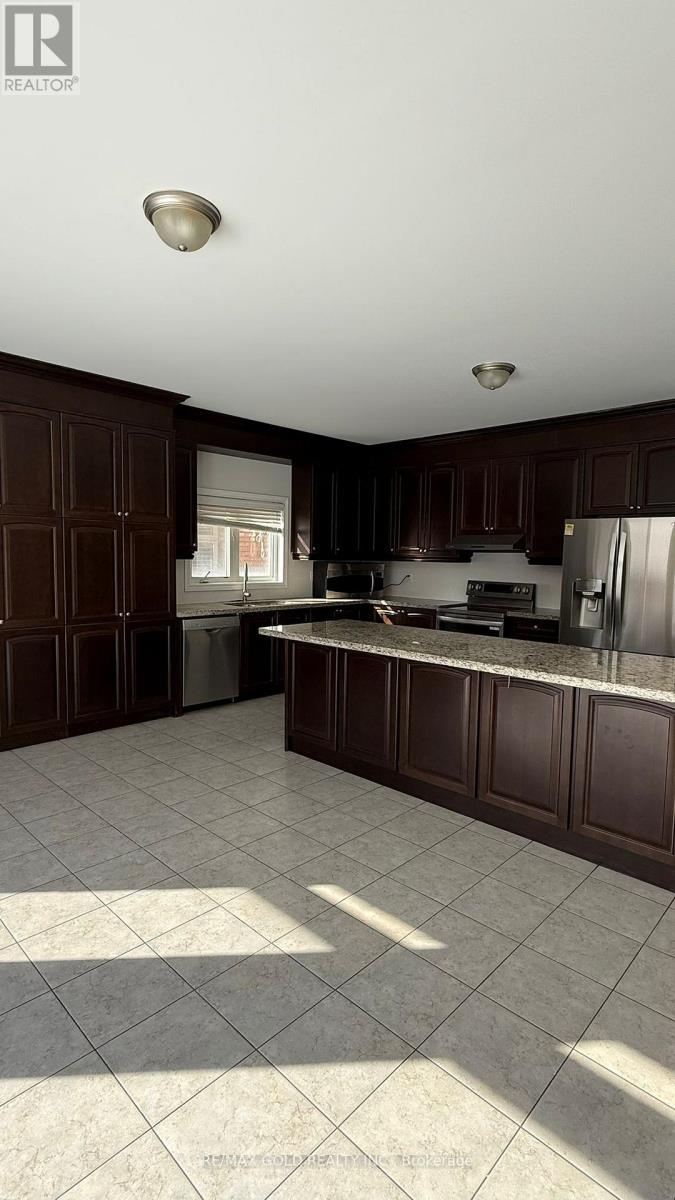 29 Attraction Drive, Brampton, Ontario  L6Y 2Z8 - Photo 6 - W12772192