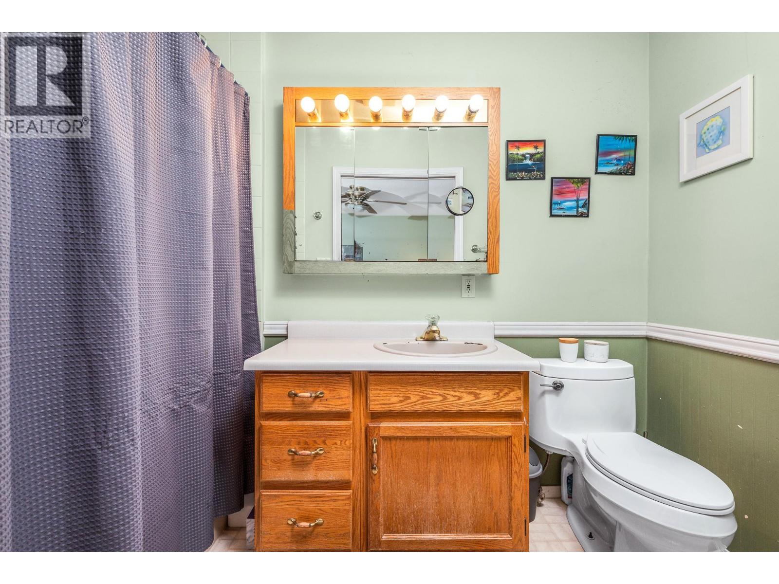 5964 Star Road, Vernon, British Columbia  V1B 3P4 - Photo 17 - 10375395