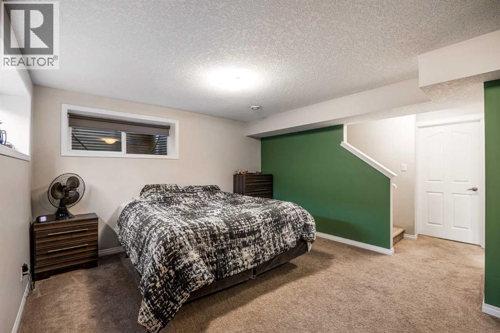 526 New Brighton Drive Se, Calgary, Alberta  T2Z 0N8 - Photo 31 - A2285484