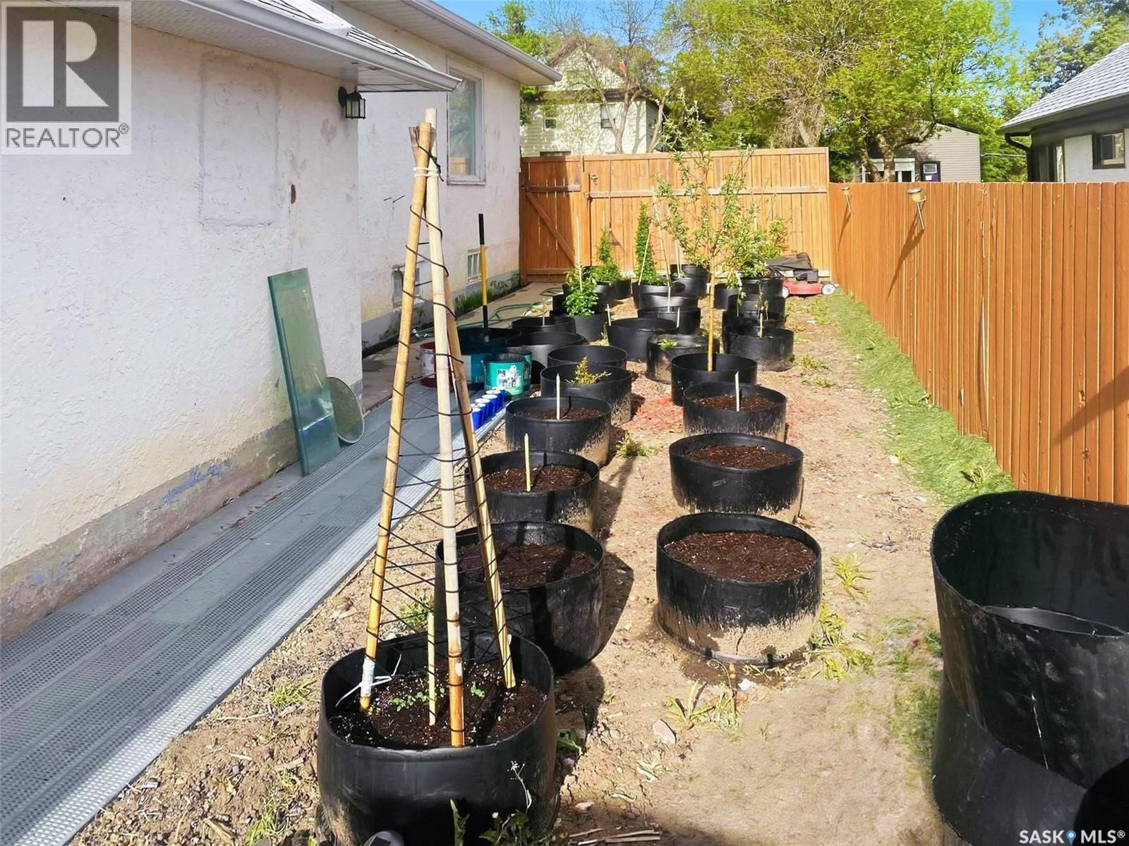 236 7th Avenue Nw, Swift Current, Saskatchewan  S9H 0Y8 - Photo 18 - SK026477