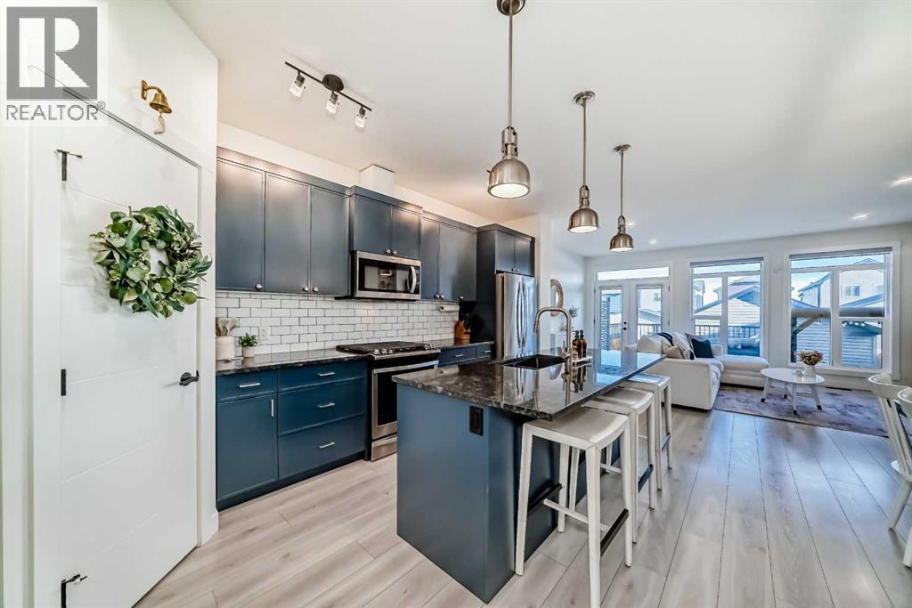 513 Chinook Gate Square Sw, Airdrie, Alberta  T4B 4W1 - Photo 7 - A2284483