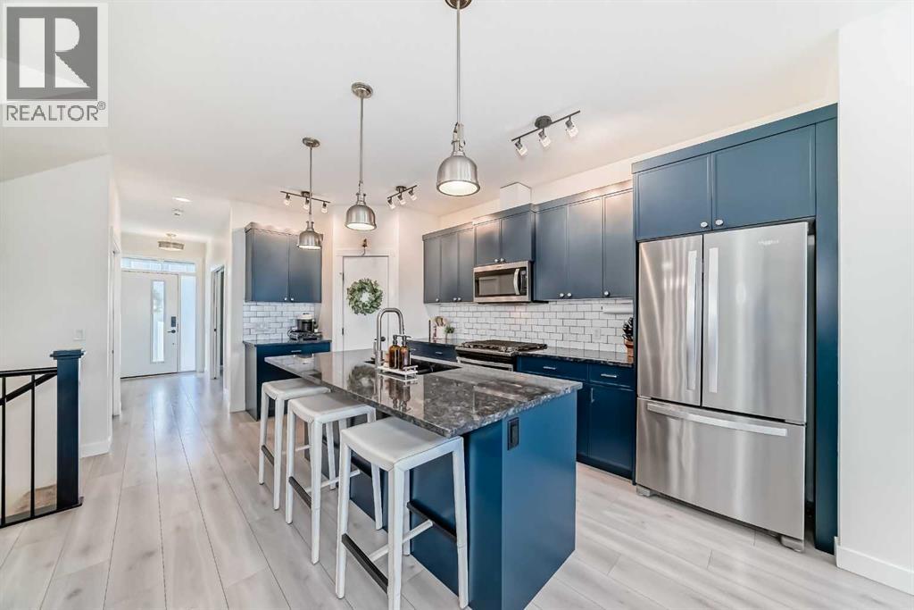 513 Chinook Gate Square Sw, Airdrie, Alberta  T4B 4W1 - Photo 6 - A2284483