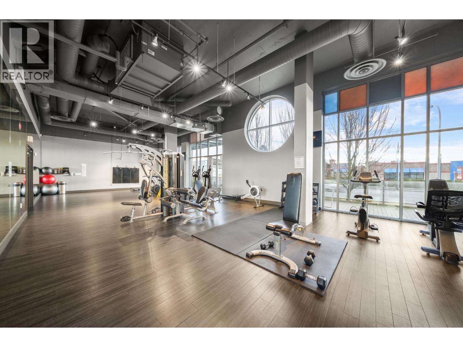 Listing Picture 21 of 25 : 613 10788 NO. 5 ROAD, Richmond / 烈治文 - 魯藝地產 Yvonne Lu Group - MLS Medallion Club Member