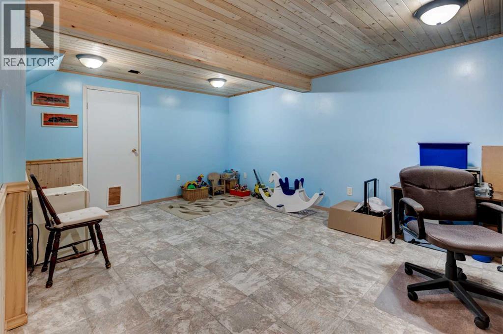 59 Erin Woods Place Se, Calgary, Alberta  T2B 2W5 - Photo 23 - A2286289