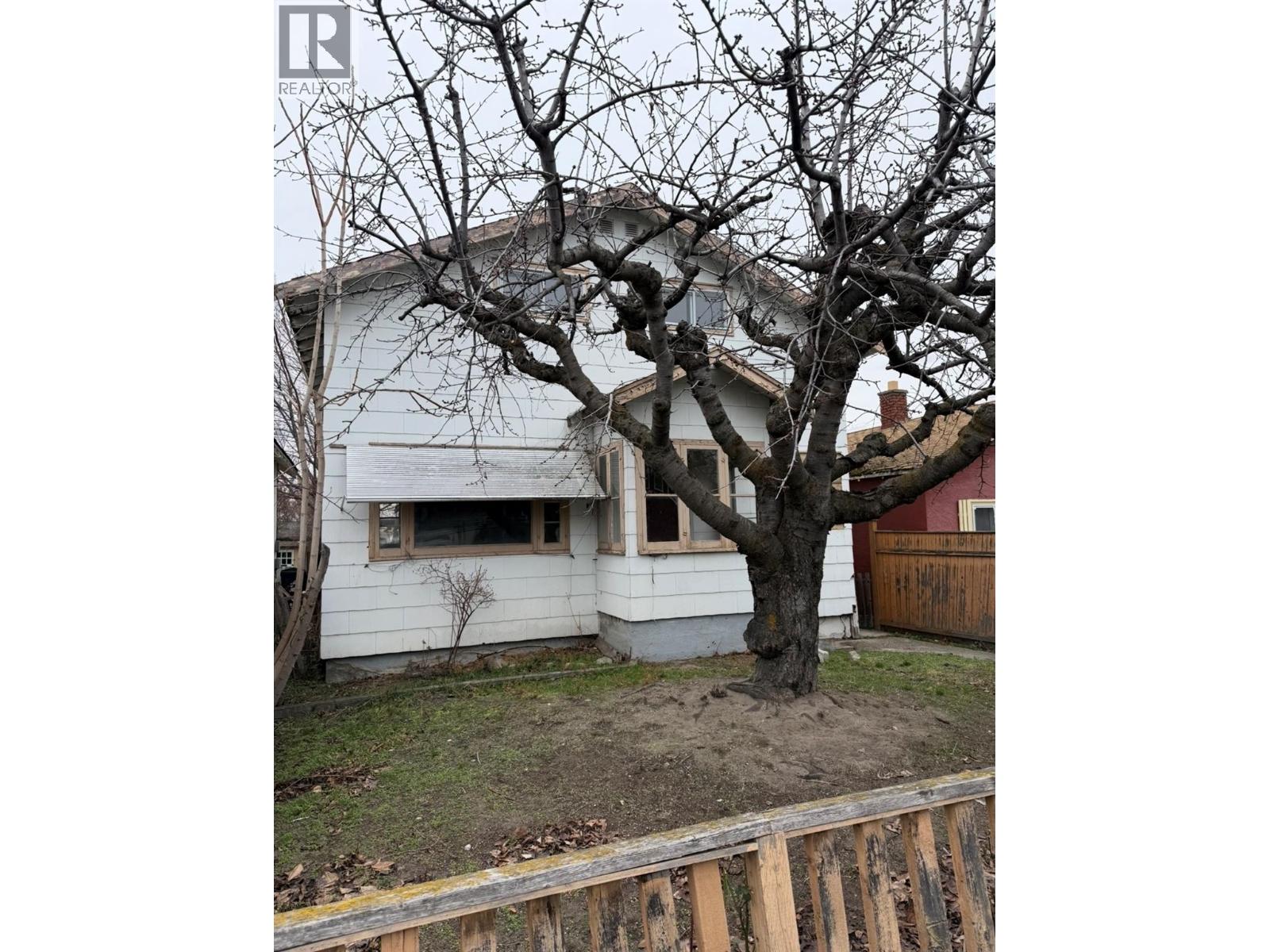 351 Nanaimo Avenue W, Penticton, British Columbia