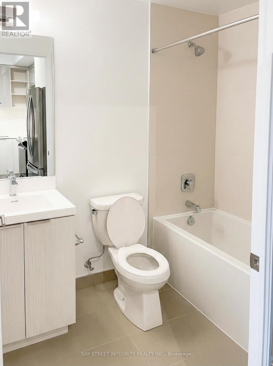 2010 - 25 Holly Street, Toronto, Ontario  M4S 0E3 - Photo 11 - C12788666