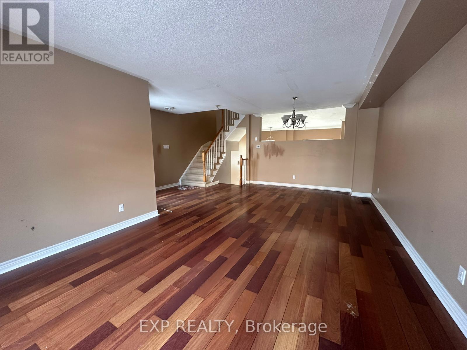 10 Guildpark Pathway, Toronto, Ontario  M1J 3P1 - Photo 3 - E12788668