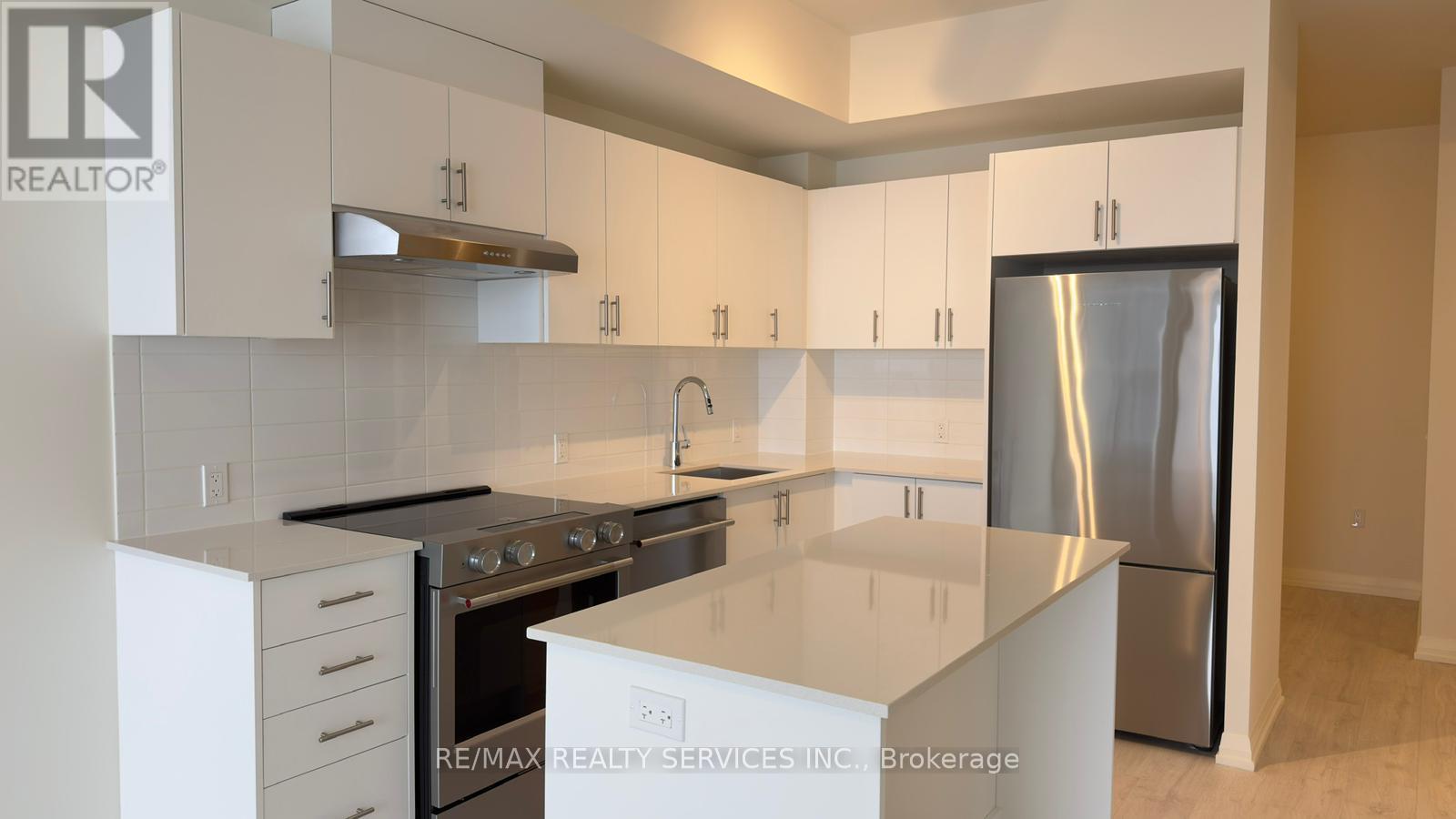 2412 - 27 Korda Gate, Vaughan, Ontario  L4K 0P6 - Photo 21 - N12788644