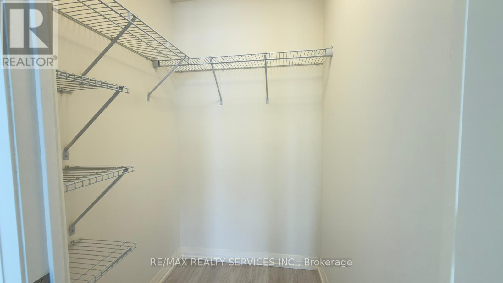 2412 - 27 Korda Gate, Vaughan, Ontario  L4K 0P6 - Photo 29 - N12788644