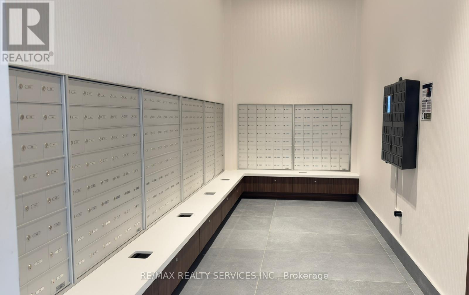 2412 - 27 Korda Gate, Vaughan, Ontario  L4K 0P6 - Photo 8 - N12788644