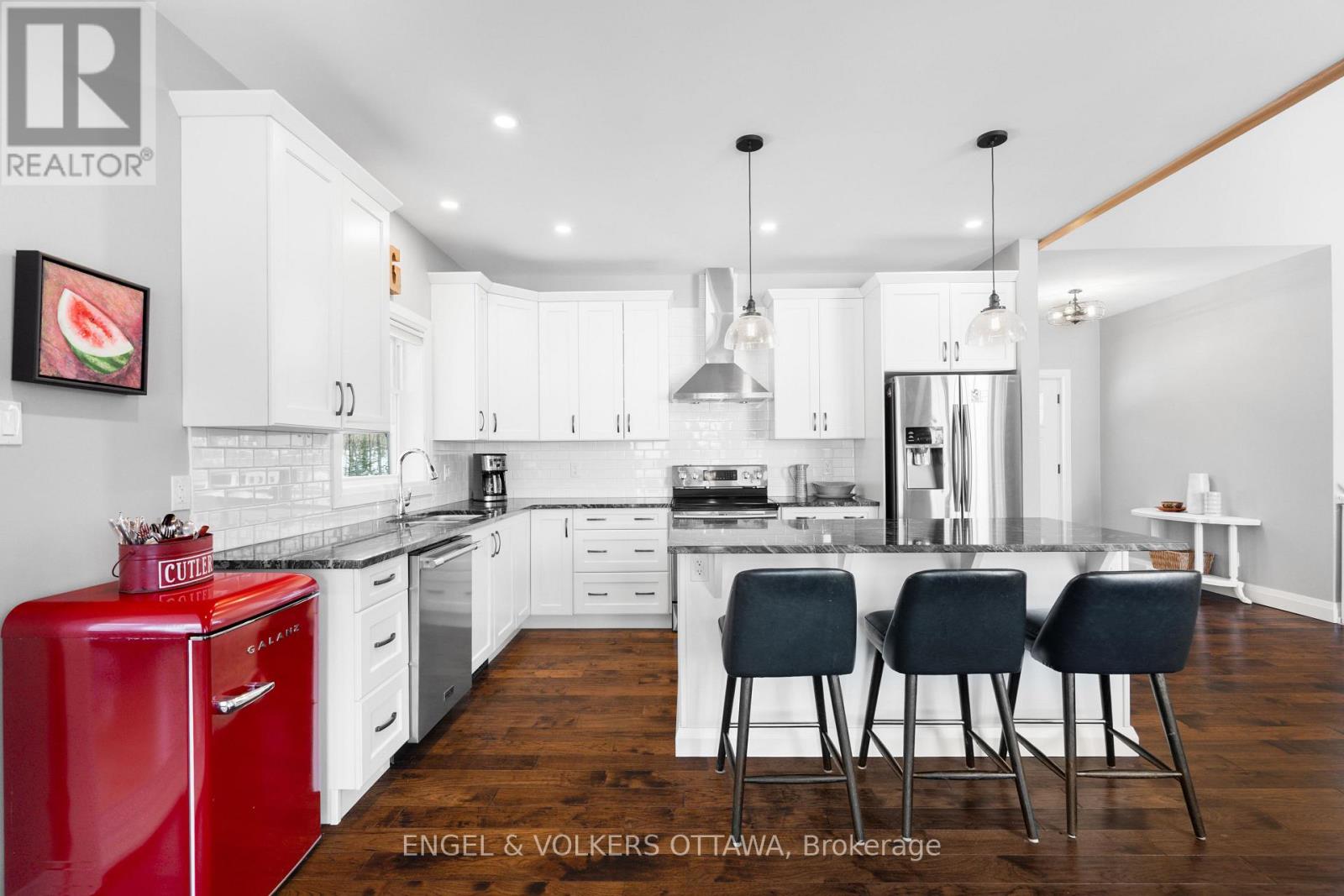 310 Calling Loon Lane, Lanark Highlands, Ontario  K0A 3L0 - Photo 10 - X12787738