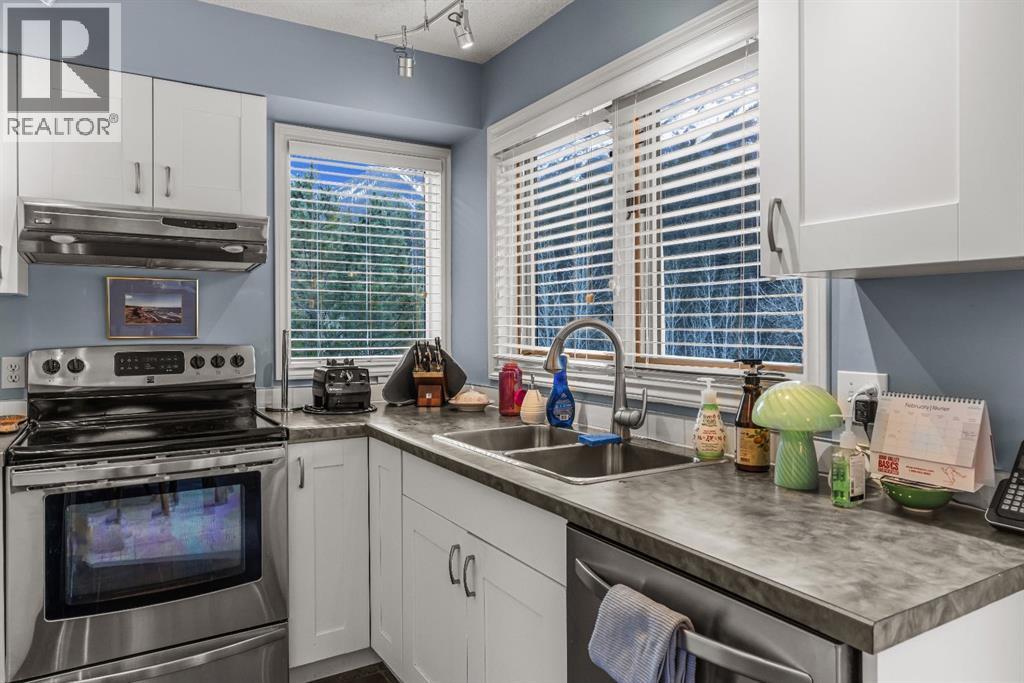 7, 1017 Olympic Drive, Canmore, Alberta  T1W 2N6 - Photo 15 - A2286235