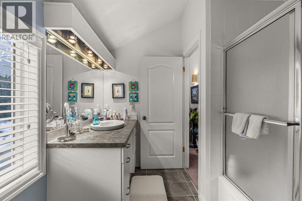 7, 1017 Olympic Drive, Canmore, Alberta  T1W 2N6 - Photo 29 - A2286235